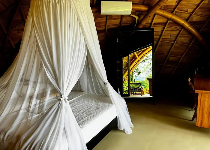 Circle House Sidemen Villa